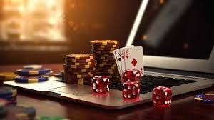 Màn hình slot game nổ hũ jackpot đang quay trên điện thoại tại tx88
